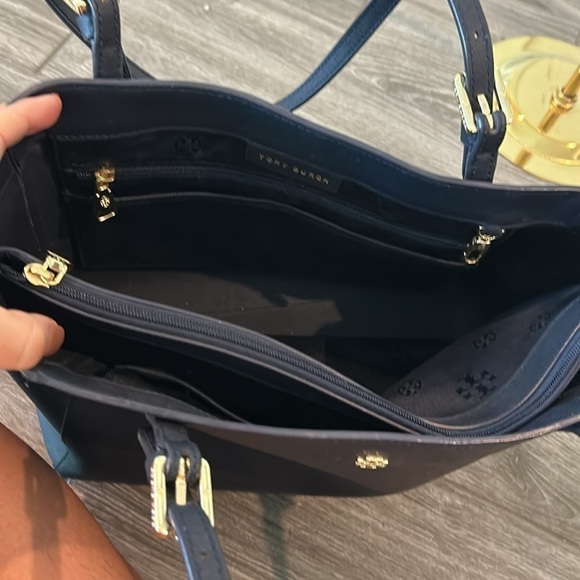 EUC Tory Burch York Buckle Tote Navy Purse Bag Saffiano Leather - Picture 8 of 12